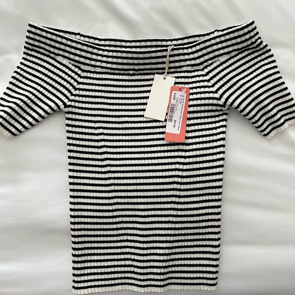 Brand New -Z- Supply off the shoulder crop top.